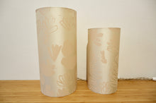 Table lamp 'Kungnol (Clouds / Nuages)' by Elizabeth Kandabuma - Iridescent cream and pale pink, 30x15cm